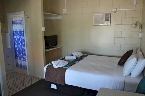 Windsor Hotel Motel دالبي المظهر الخارجي الصورة